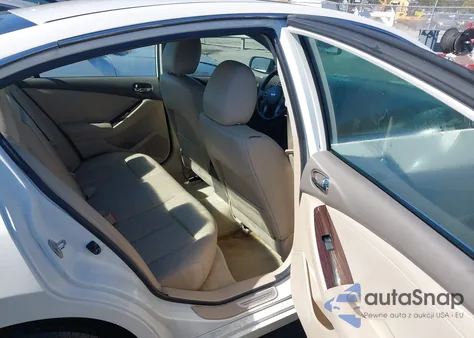 2011 Nissan Altima 2.5 S z USA, uszkodzony, nr VIN 1N4AL2APXBN512850